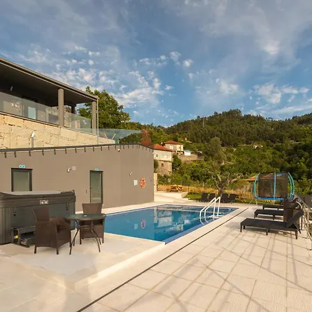 Quinta Flor De Lis, Geres * Vieira do Minho